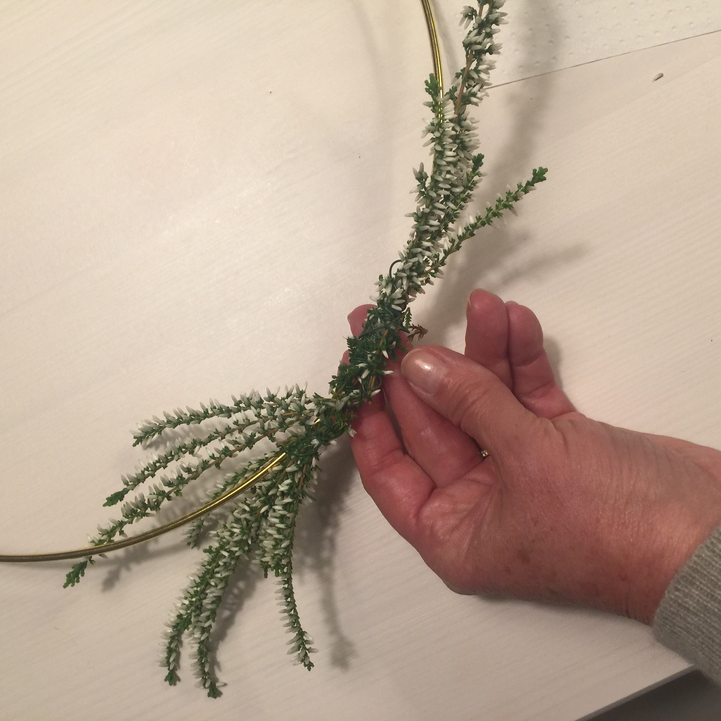DIY Kränze und Teelichter mit Erika und Eukalyptus