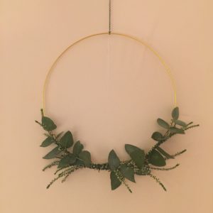 DIY Kränze und Teelichter mit Erika und Eukalyptus